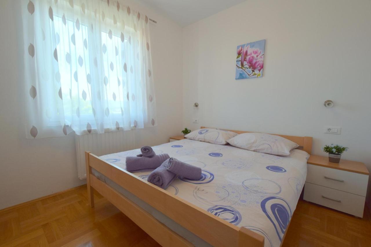 Apartment Baran Чизичі Екстер'єр фото