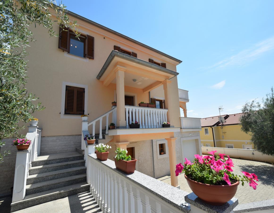 Apartment Baran Чизичі Екстер'єр фото